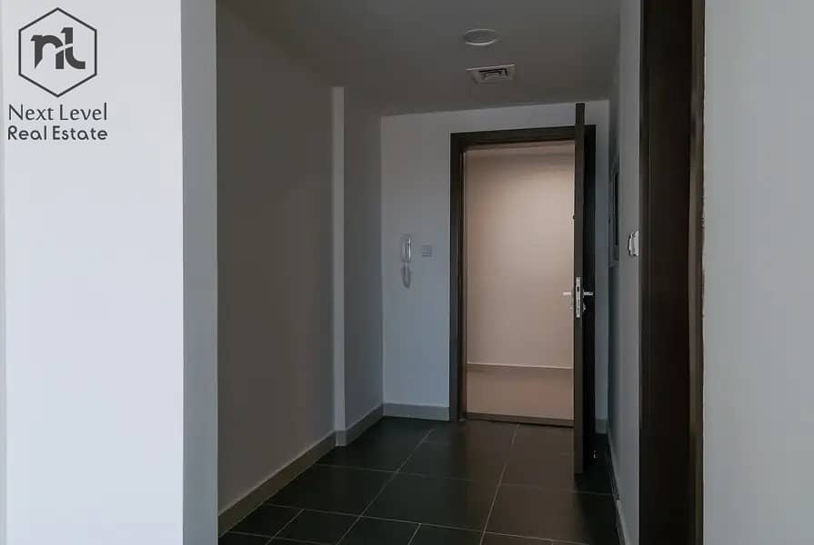 8 In JVC - Ready Building - 1 Bed 821 Sq Ft - Just AED 44000 Yearly