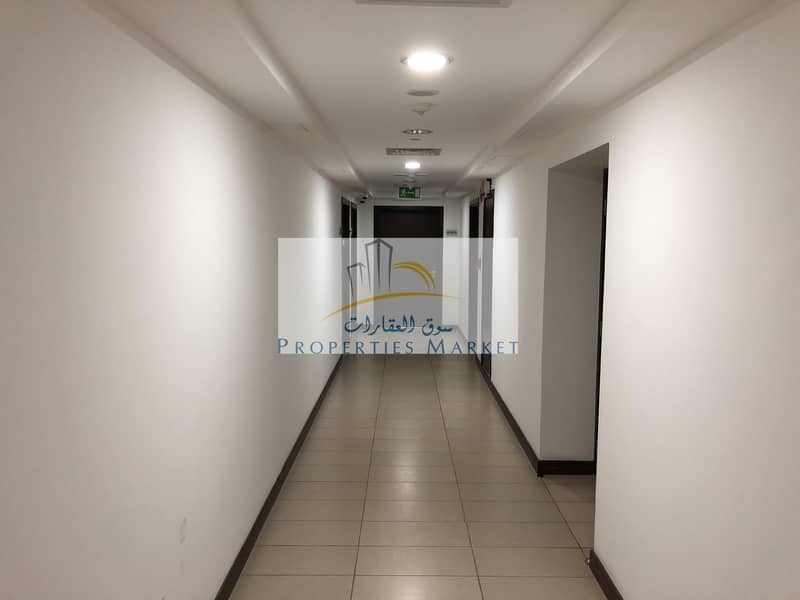 5 Office space | Lake view | Ready to move-in
