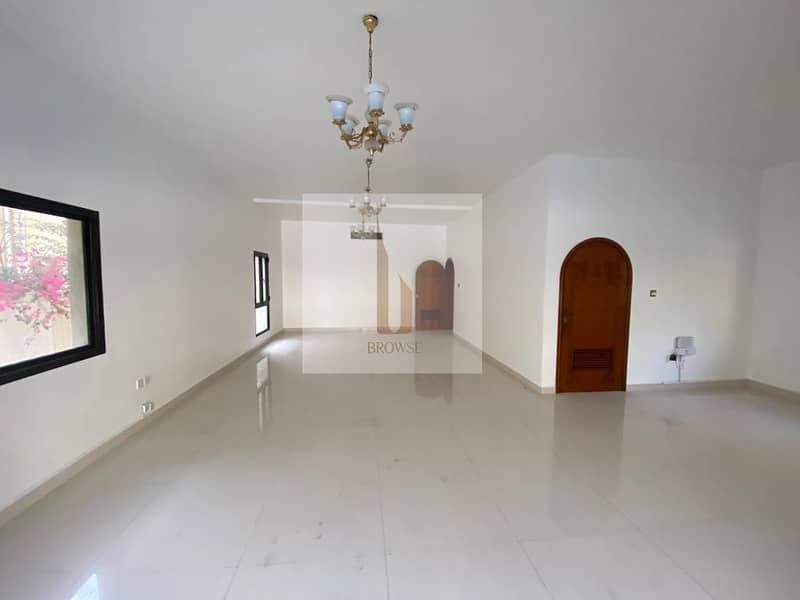 21 Independent Villa 4BR+Garden | Shared Pool