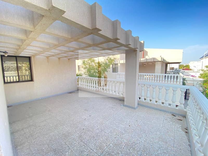 30 Independent Villa 4BR+Garden | Shared Pool