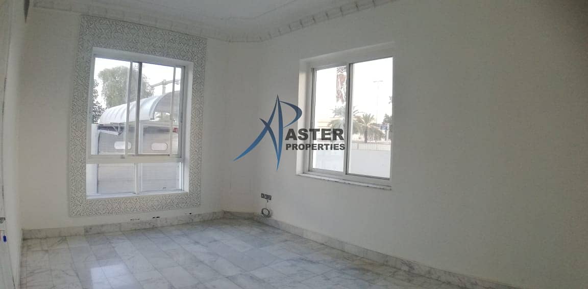 16 Commercial Villa 6 Master Bedroom|2 Kitchen|Driver Room| Al Mushrif