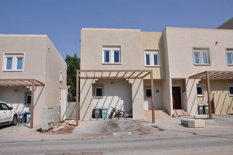 6 Villa In Arabian Community ready to move.