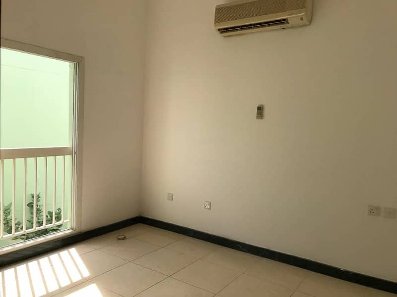 Well Maintained 5BHK (Duplex) with separate entrance &amp; Garden in Jahli