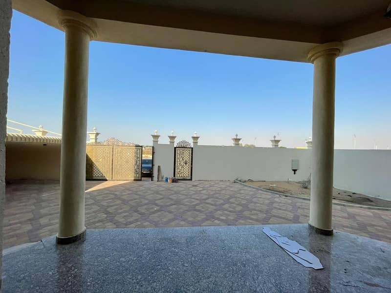 Spacious 6 bedroom villa in al Raqaib Ajman