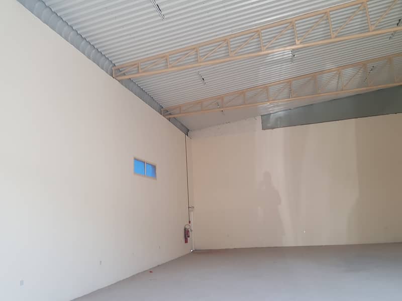 Brand New 2500 Sqft Warehouse. 6 Meter Height, 40 KV Electricity in UAQ