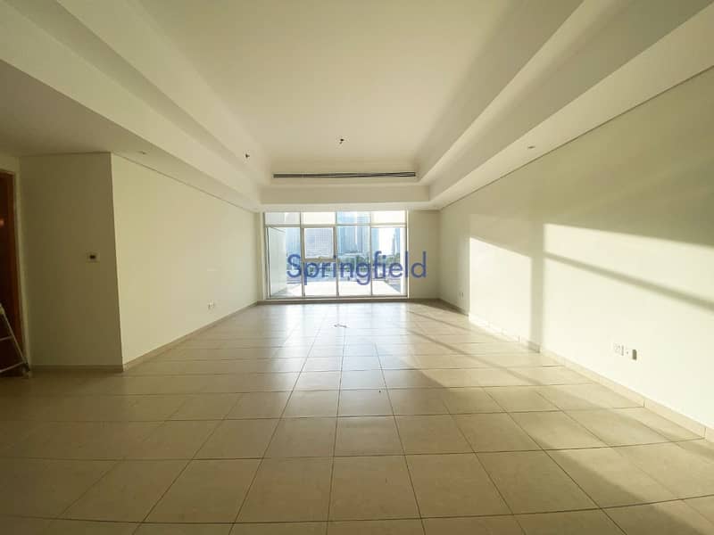 7 Well Maintained | Spacious| With Maid's Room