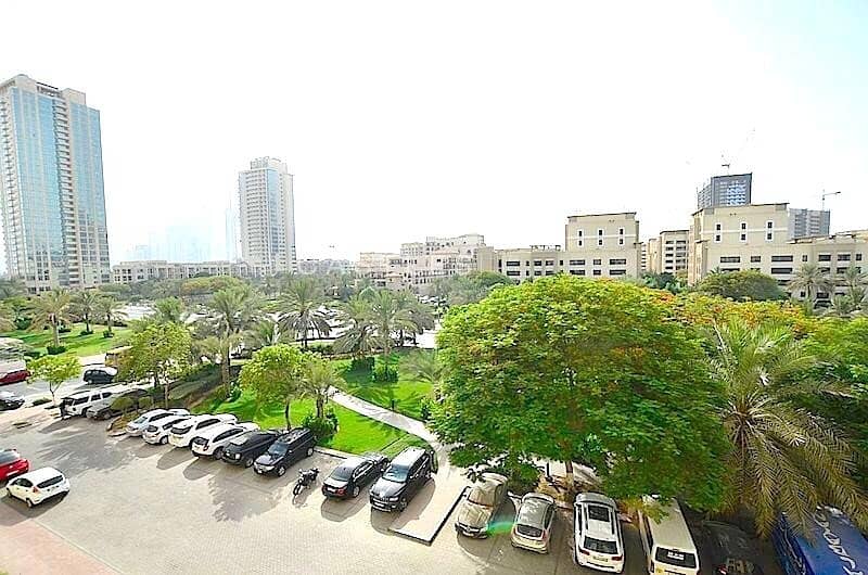 12 Fully Furnished 1 Bedroom with a Garden View