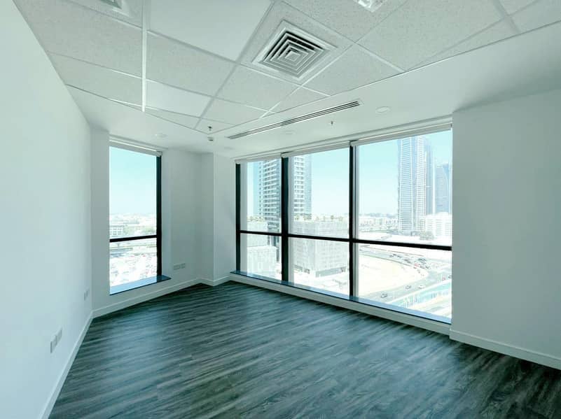 10 FITTED OFFICE | CLOSE TO METRO | VACANT | RENT