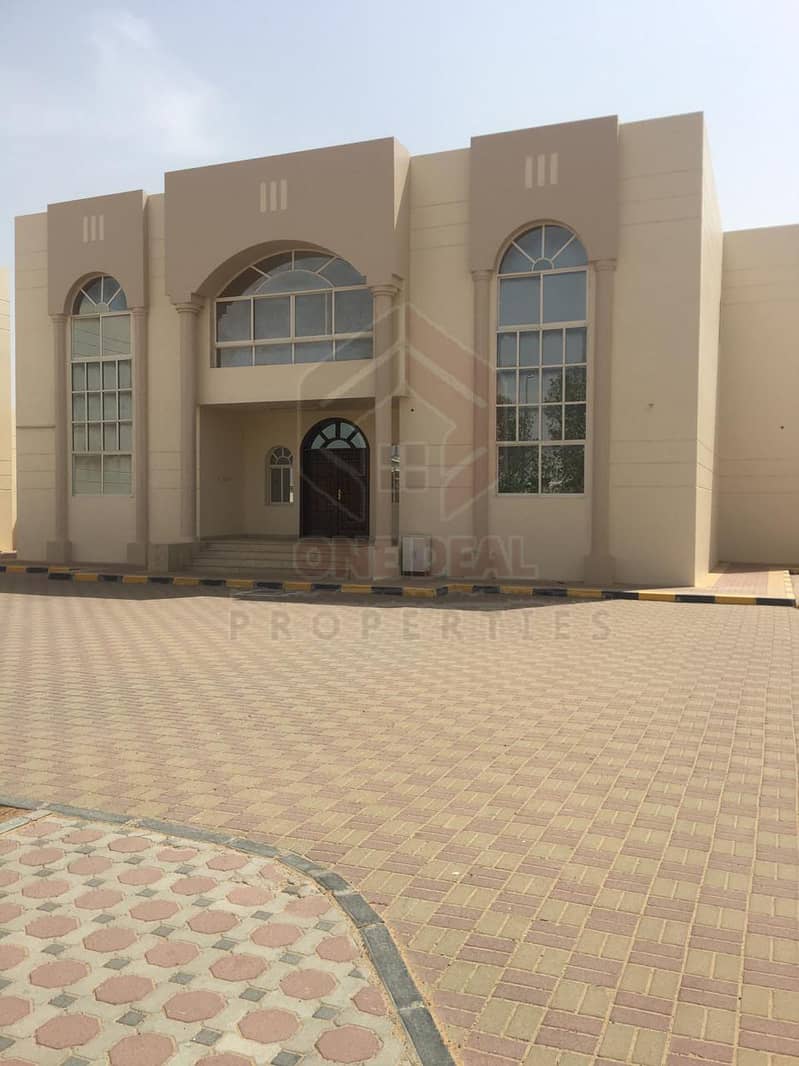 Independent Hot 8bhk Villa in Habooy Al Ain near airport