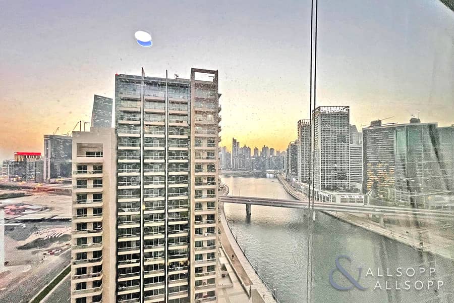 Burj Khalifa and Canal View | One Bedroom