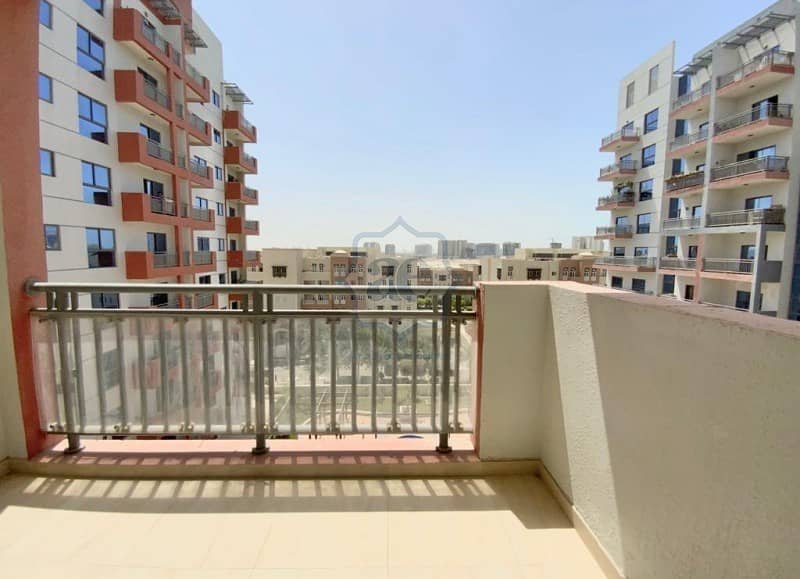 10 Large Layout |Unfurnished 1BR |Pool & Community View