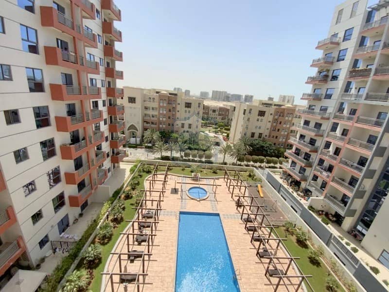 12 Large Layout |Unfurnished 1BR |Pool & Community View