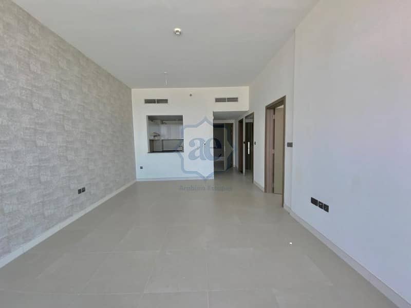 Spacious! Unfurnished 1Bedroom With Community View