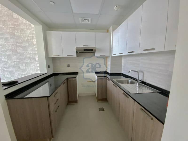 7 Spacious! Unfurnished 1Bedroom With Community View
