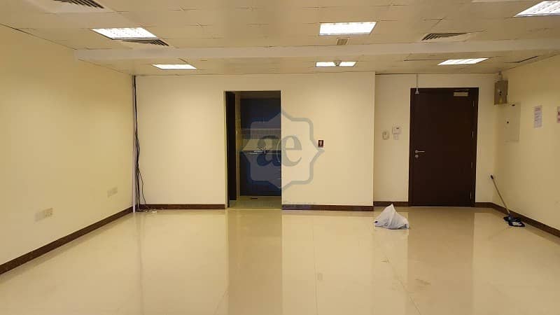 3 Fully Fitted Office l Close to Metro l Vacant