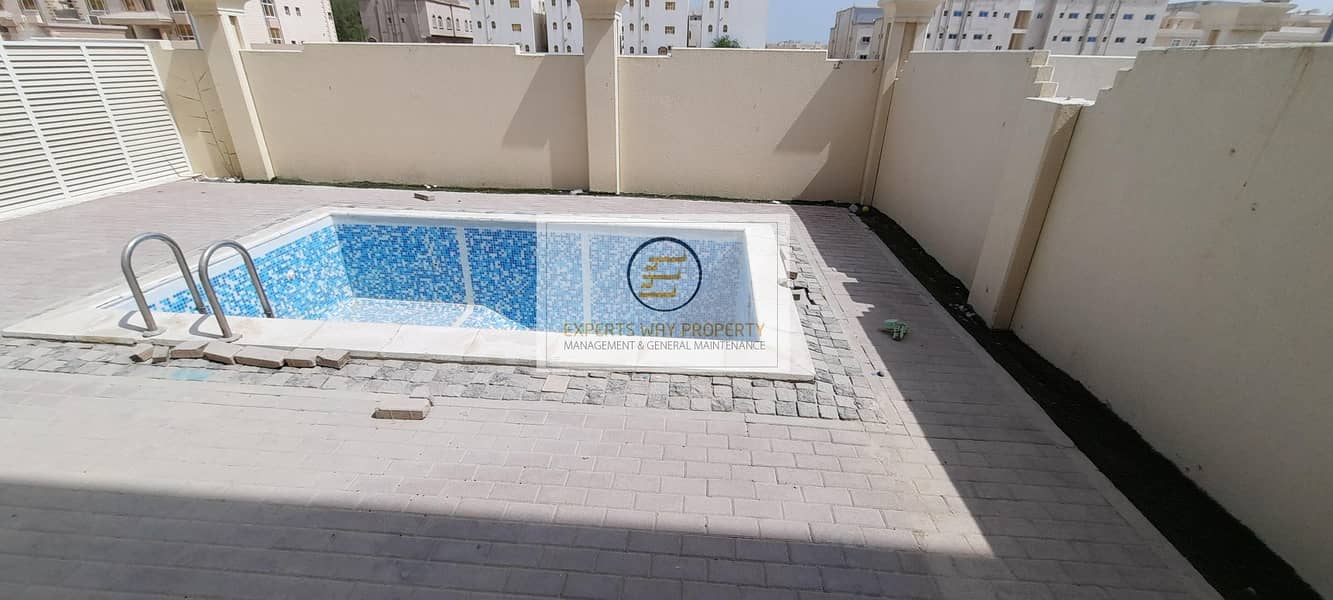 2 amazing finishing villa 4 bedrooms + maids room available for rent in khalifa A