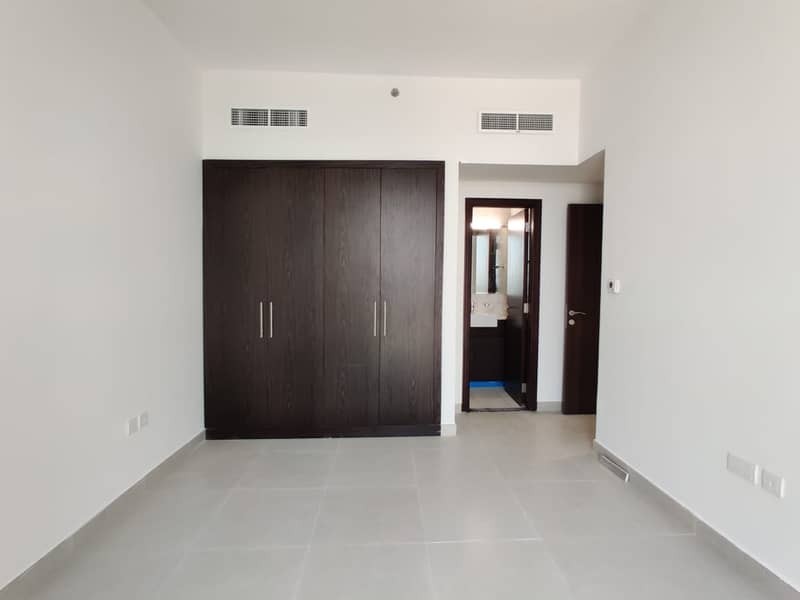 7 Spacious 2 Bed plus maids | Vacant | High Floor