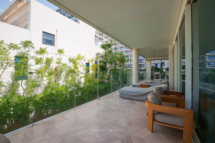 11 Luxurious 3bed + M | Sea View | Private Pool
