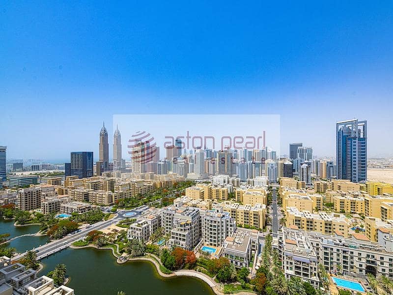 10 Stunning Canal View| High Floor Apartment for Sale