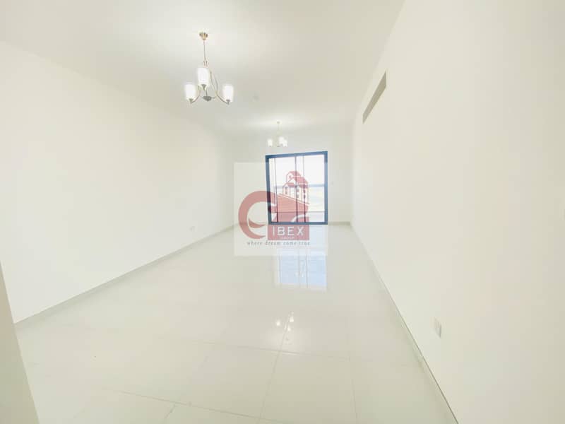 3 Front Of Metro Huge 3Bhk Brandnew  71999 AED Rent All  facilities