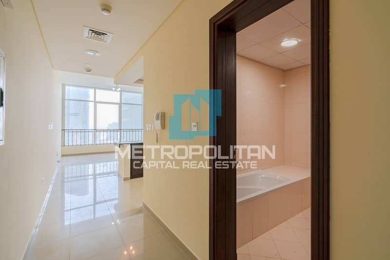 8 Capacious Layout | Amazing View | Great Facilities