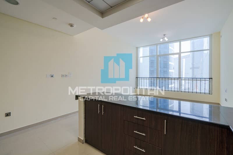 7 Capacious Layout | Amazing View | Great Facilities