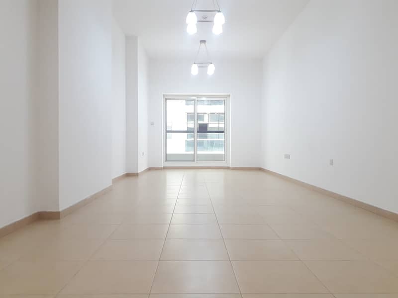 75 Days Free ! Huge 1bhk around 1000 sqft ! Balcony ! Wardrobes ! Kitchen with Central Gas ! Awesome Finishing ! Gym Pool Parking facility ! Rent 42k ! Al Nahda Dubai