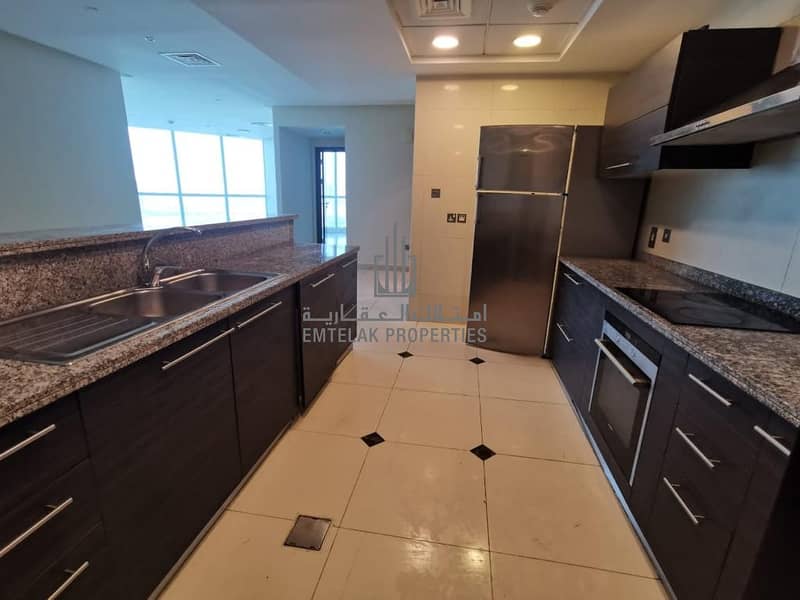 19 is delighted to offer you this one in a million chance to rent this large 3 Bedroom plus maids apartment in the 23 Marin