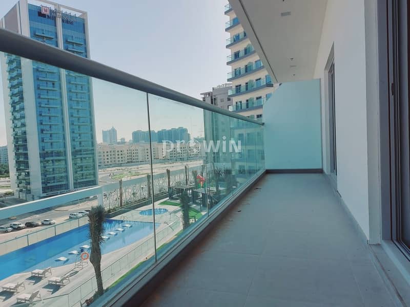 9 Fully furnished |With Maids |Spectacular Views | Multiple CHQS