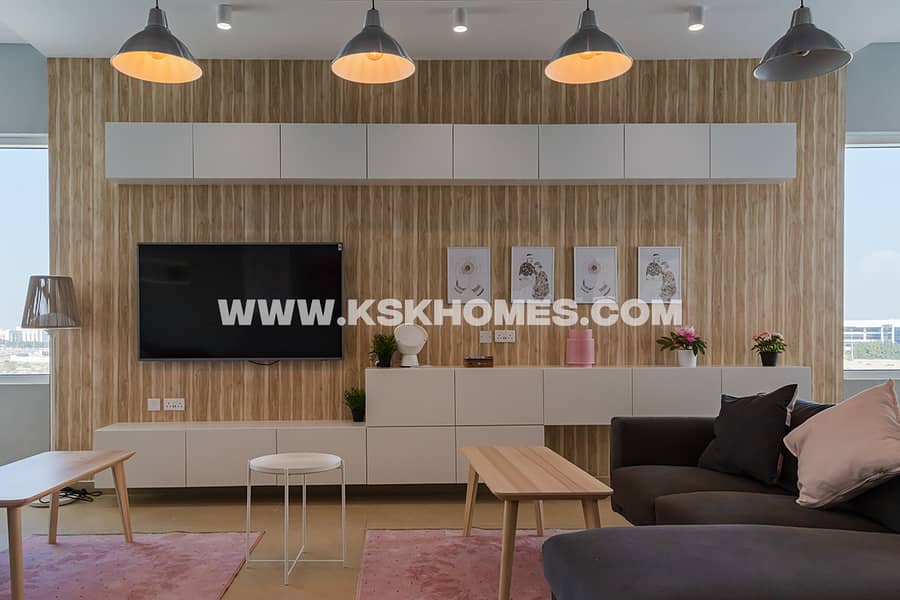 6 Floor Lounge