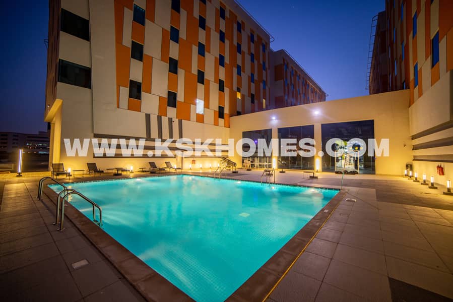 11 Swimming Pool