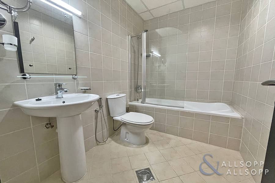 12 Water Views | En-Suite Bathrooms | Vacant