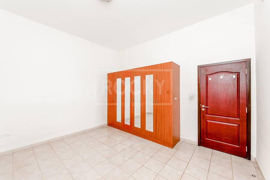 21 Family Only | 1Bed | Closed Kitchen | Ewan Residence
