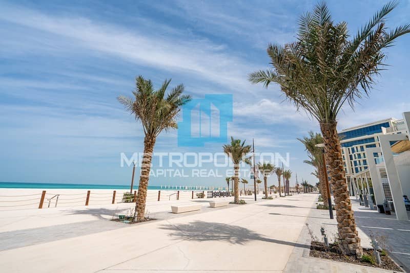 18 Hot Deal| 1 BR Loft |Pool and Partial Sea View