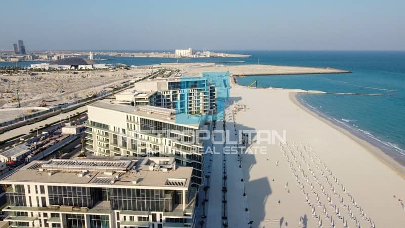 19 Hot Deal| 1 BR Loft |Pool and Partial Sea View