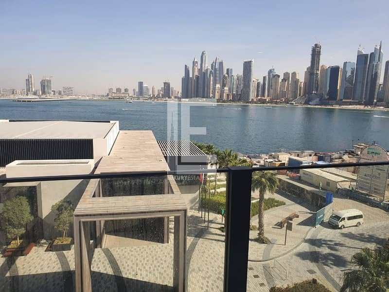 5 Serviced Apartment w/ Stunning Views of Ain Dubai