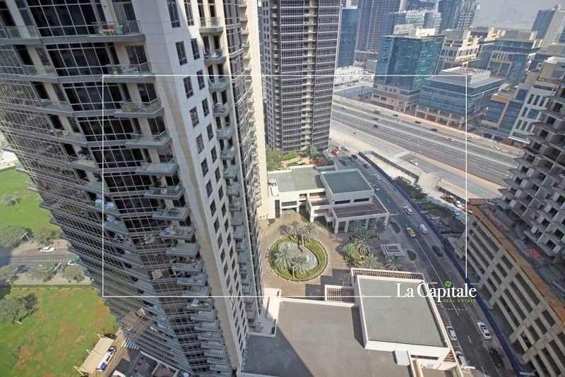 19 Burj Khalifa View | Bright & Spacious Apartment