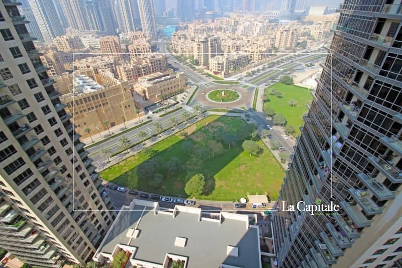 20 Burj Khalifa View | Bright & Spacious Apartment