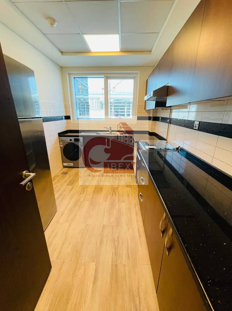 7 Close To Metro Brand New Apartment with Kitchen Appliances with Amenities