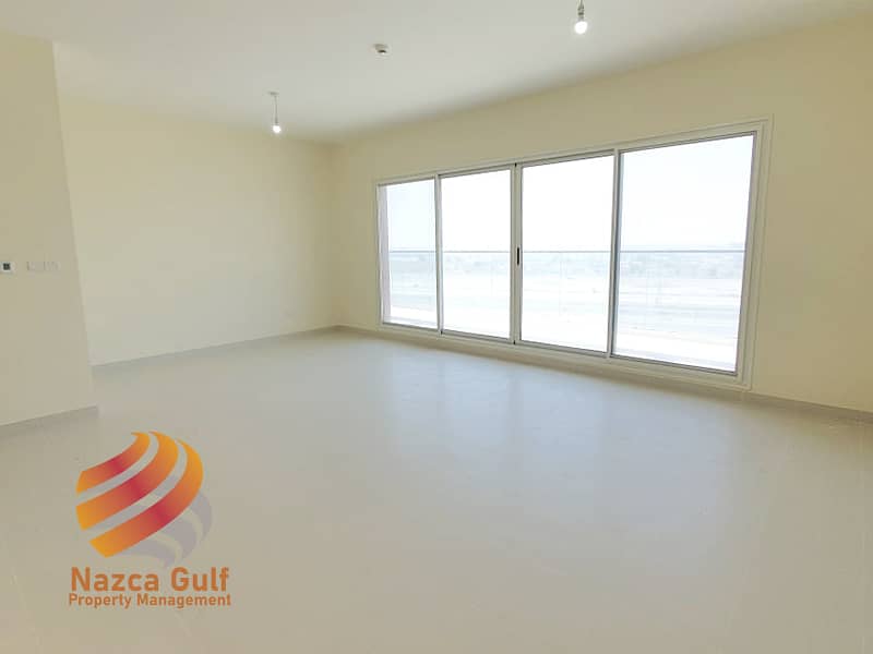 2 Exquisite 2BR with Spacious Living Space & Balcony