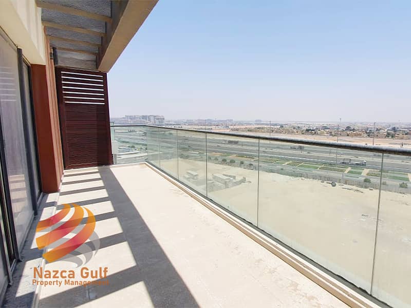 17 Exquisite 2BR with Spacious Living Space & Balcony