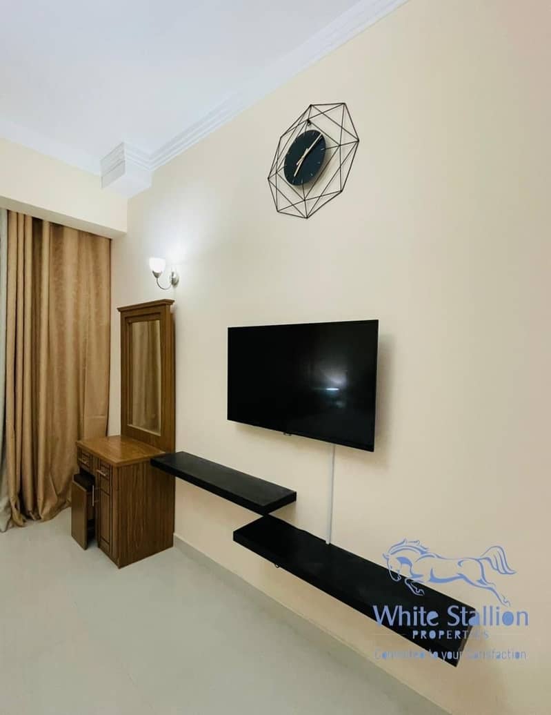 5 700 MONTHLY FOR FURNISHED SPACIOUS STUDIO + BALCONY + HIGH FLOOR + CANAL VIEW