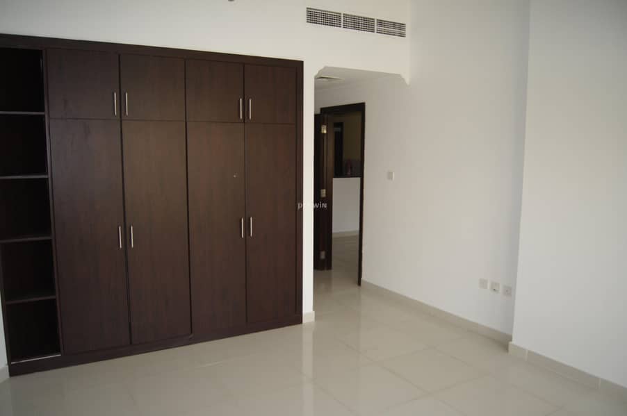 10 HUGE  1 BHK AT AFFORDABLE PRICES!!