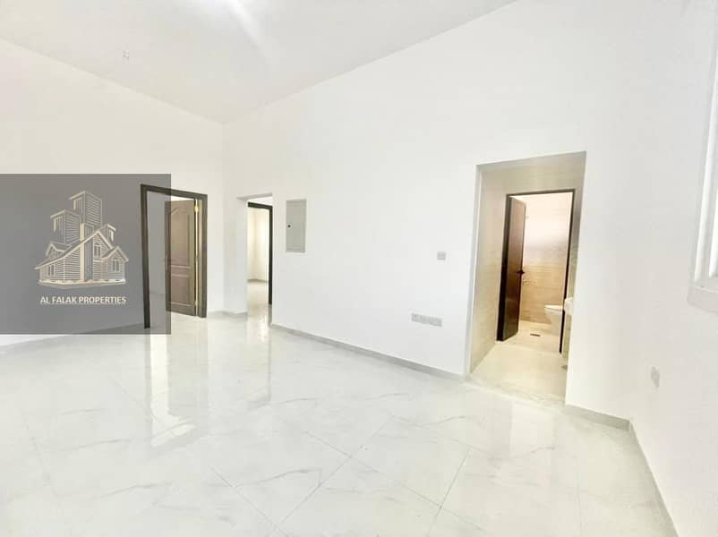 2 Private entrance 2 beds apt in Baniyas in ground floor