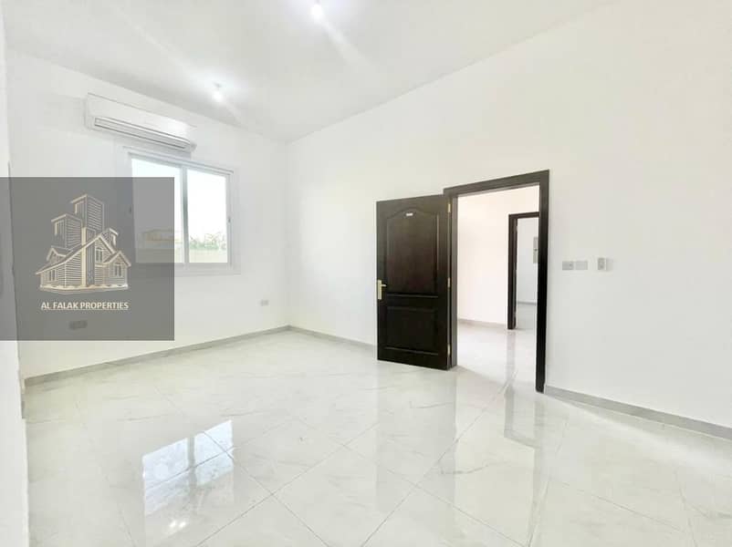 3 Private entrance 2 beds apt in Baniyas in ground floor