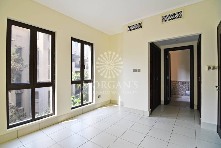 13 1BR Spacious & Bright | Garden View | Large Balcony