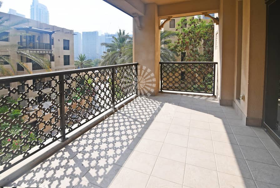 15 1BR Spacious & Bright | Garden View | Large Balcony