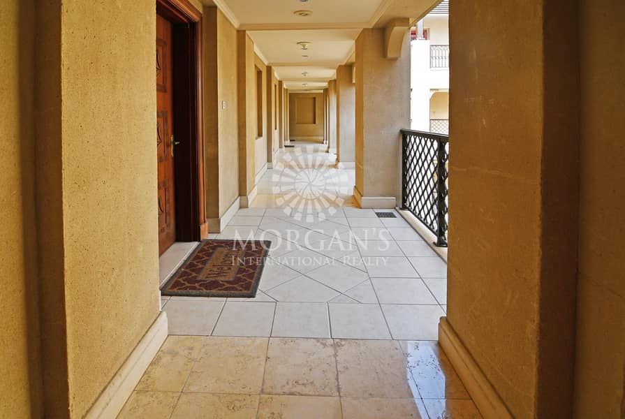 18 1BR Spacious & Bright | Garden View | Large Balcony