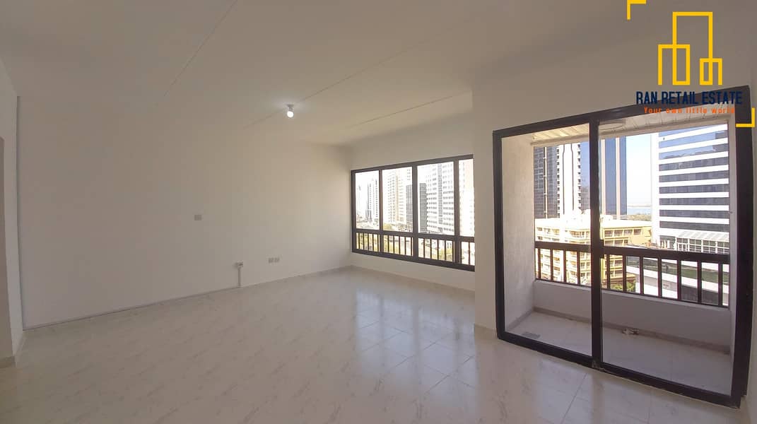 16 Unbelievable! Spacious Flat with Balcony nearby Park