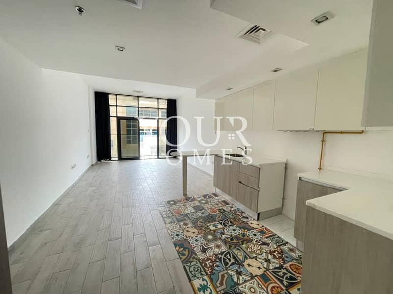 3 SS | Large Studio Apt With Balcony For Rent In Shamal